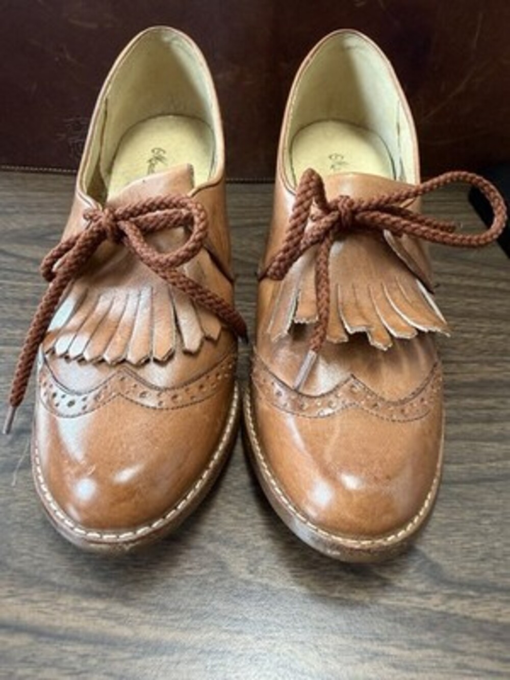 Vtg 70s Kiltie Oxford Heels Brown Leather Brogue Wingtip Grannycore 7.5B Brazil